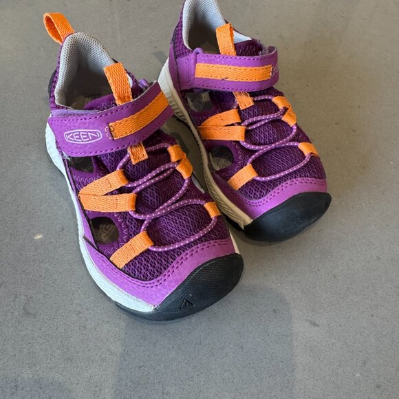 KEEN Motozoa Sandals - Big Kids size 8 - Picture 4 of 7